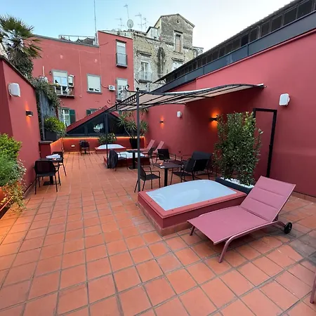 Caruso Place Luxury Rooms & Suites-3